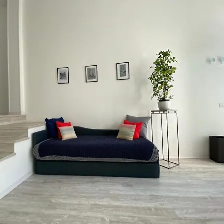 Semesterbostad Scalabrini Loft
